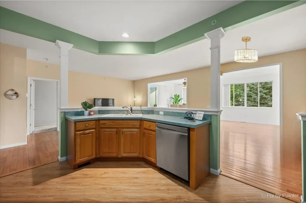 13215 Oakwood Avenue Huntley IL 60142