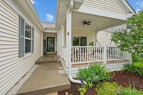 13215 Oakwood Avenue Huntley IL 60142