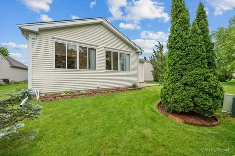 13215 Oakwood Avenue Huntley IL 60142