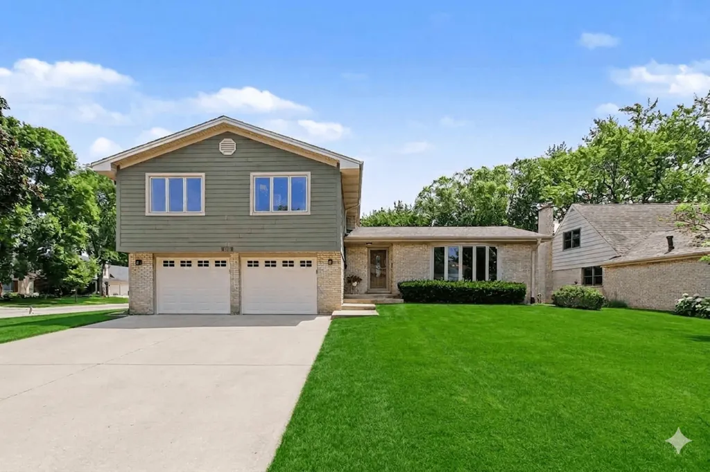 1621 North Belmont Avenue Arlington Heights IL 60004