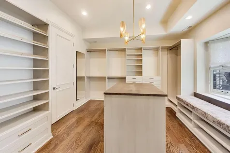45 East Division Street Chicago IL 60610