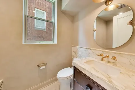 45 East Division Street Chicago IL 60610