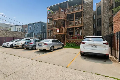 1430 West Cuyler Avenue Chicago IL 60613