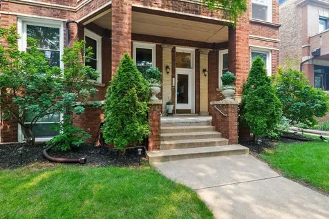 1430 West Cuyler Avenue Chicago IL 60613