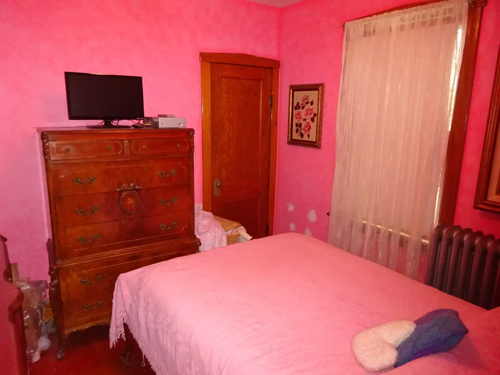 5645 West Ainslie Street Chicago IL 60630