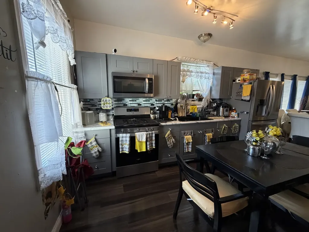 4947 West Concord Place Chicago IL 60639