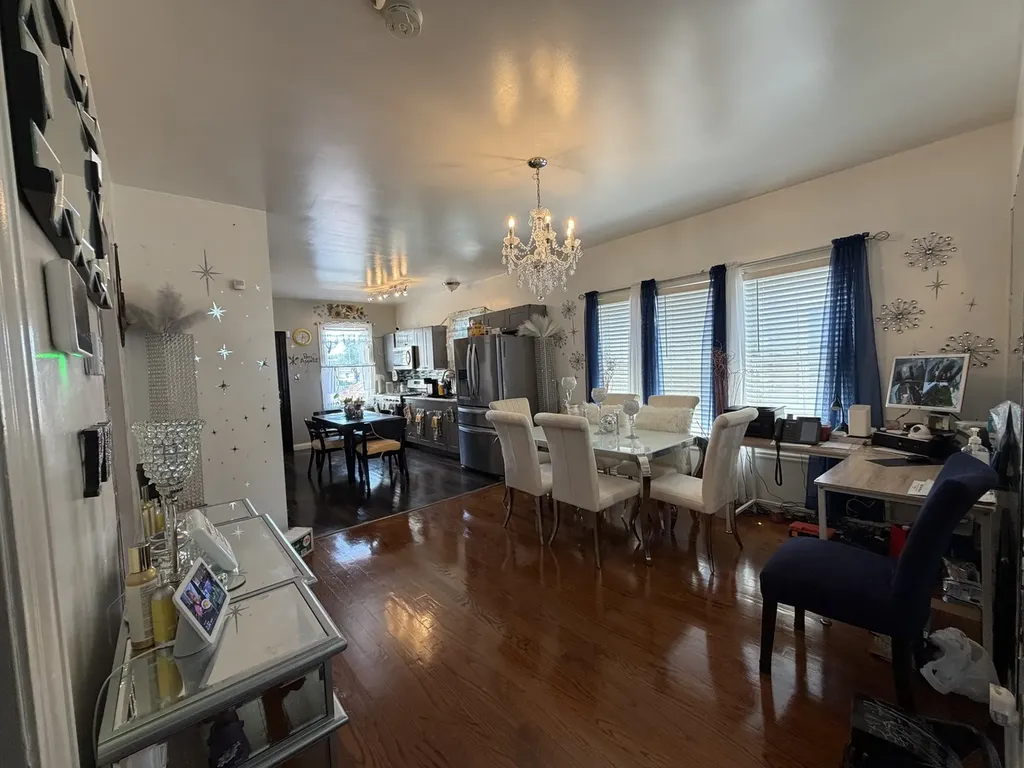 4947 West Concord Place Chicago IL 60639