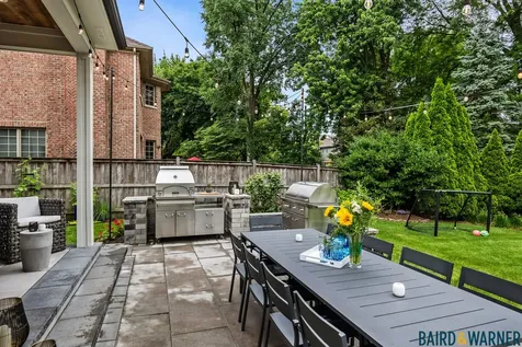 2536 Oak Avenue Northbrook IL 60062