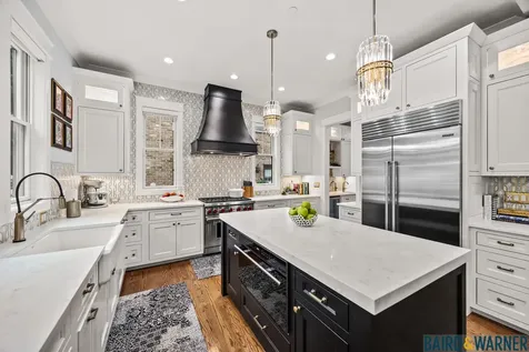 2536 Oak Avenue Northbrook IL 60062