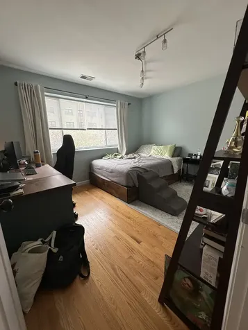 5953 North Kenmore Avenue Chicago IL 60660