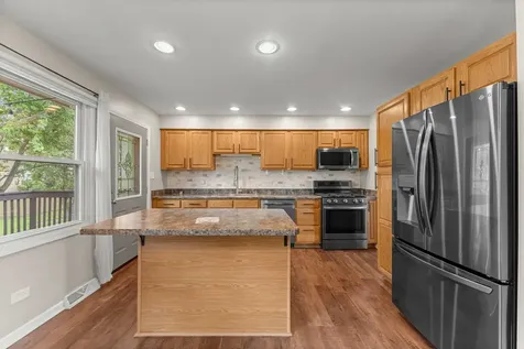15954 Ozark Avenue Tinley Park IL 60477