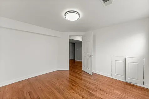 15954 Ozark Avenue Tinley Park IL 60477
