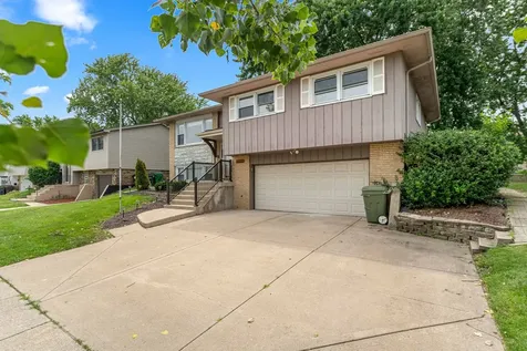 15954 Ozark Avenue Tinley Park IL 60477