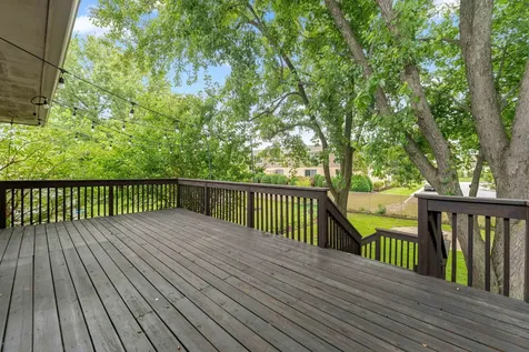 15954 Ozark Avenue Tinley Park IL 60477