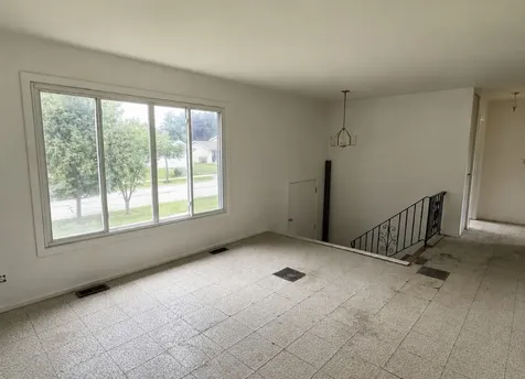 7043 Hemlock Street Hanover Park IL 60133