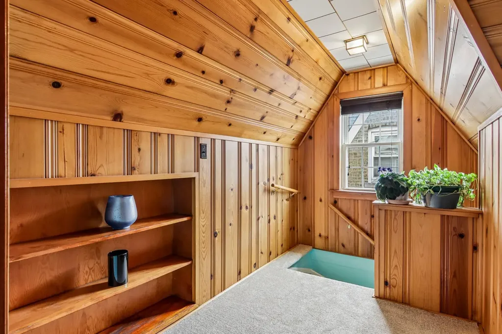 2842 North Mont Clare Avenue Chicago IL 60634