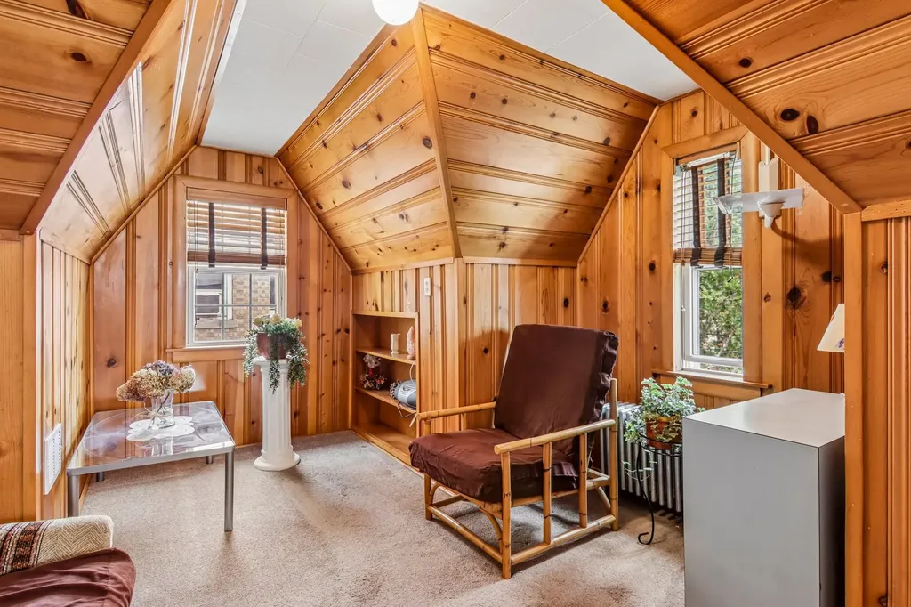 2842 North Mont Clare Avenue Chicago IL 60634