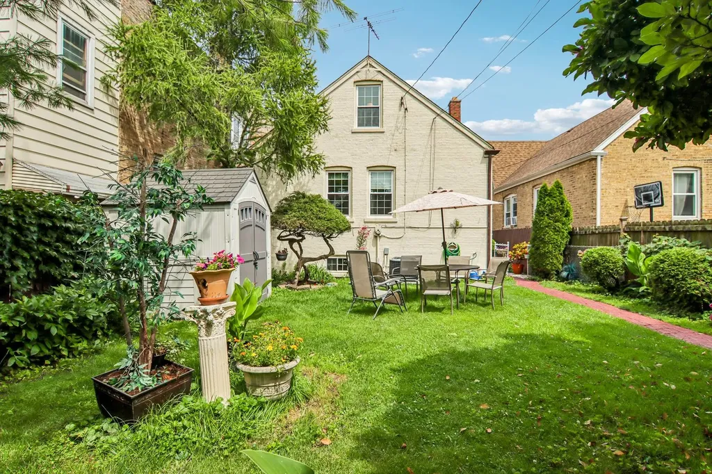 2842 North Mont Clare Avenue Chicago IL 60634