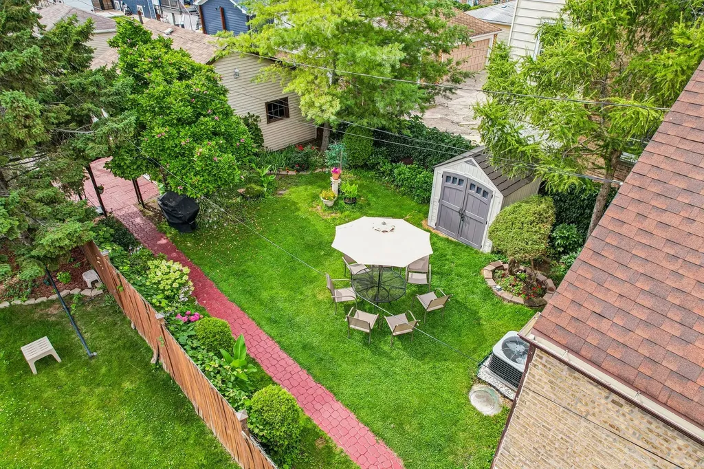 2842 North Mont Clare Avenue Chicago IL 60634