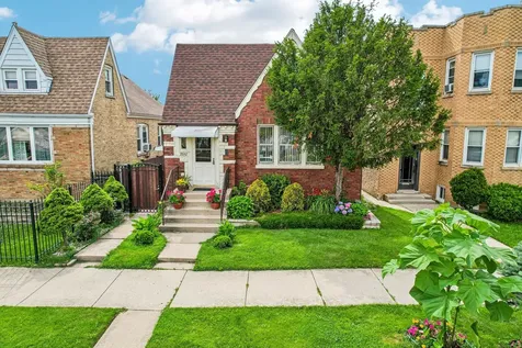 2842 North Mont Clare Avenue Chicago IL 60634