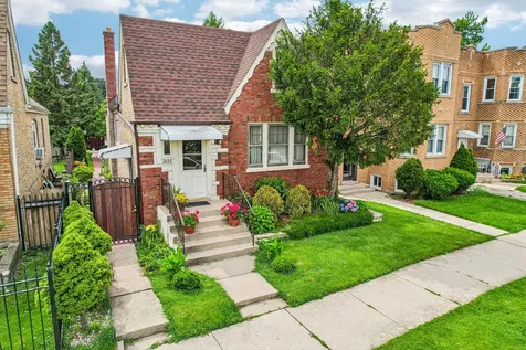 2842 North Mont Clare Avenue Chicago IL 60634
