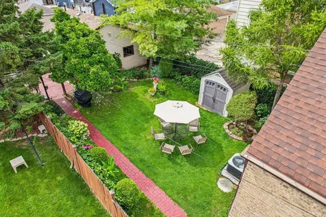 2842 North Mont Clare Avenue Chicago IL 60634