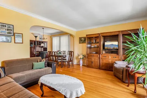 2842 North Mont Clare Avenue Chicago IL 60634