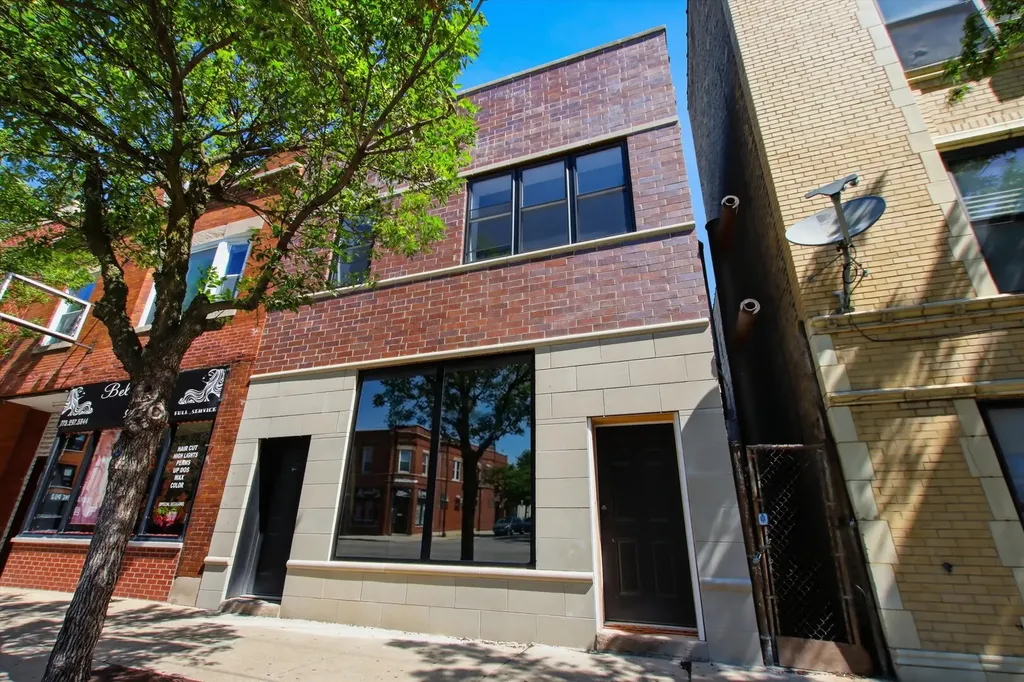 3116 West Montrose Avenue Chicago IL 60618