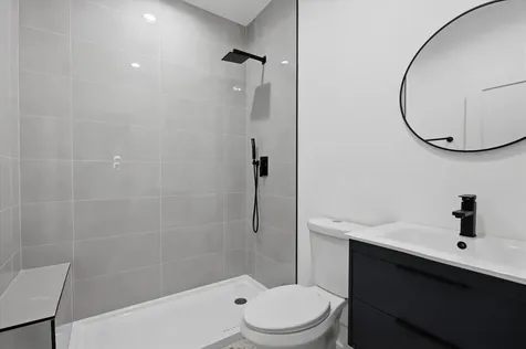 3116 West Montrose Avenue Chicago IL 60618