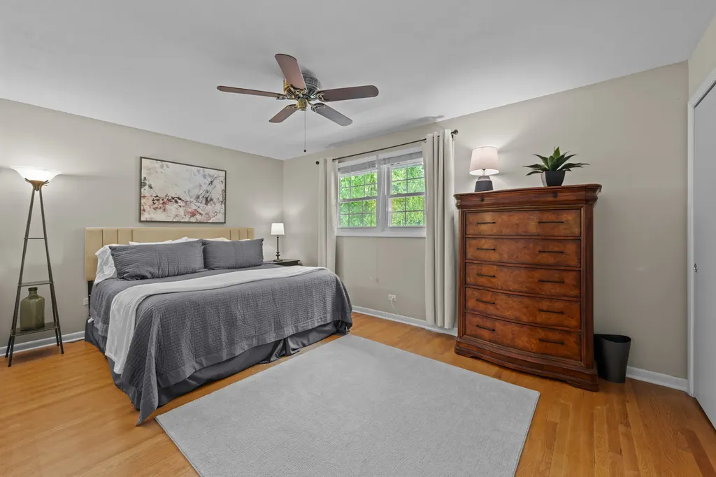 80 Bluebird Lane Naperville IL 60565