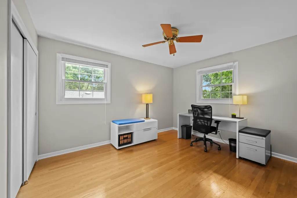 80 Bluebird Lane Naperville IL 60565