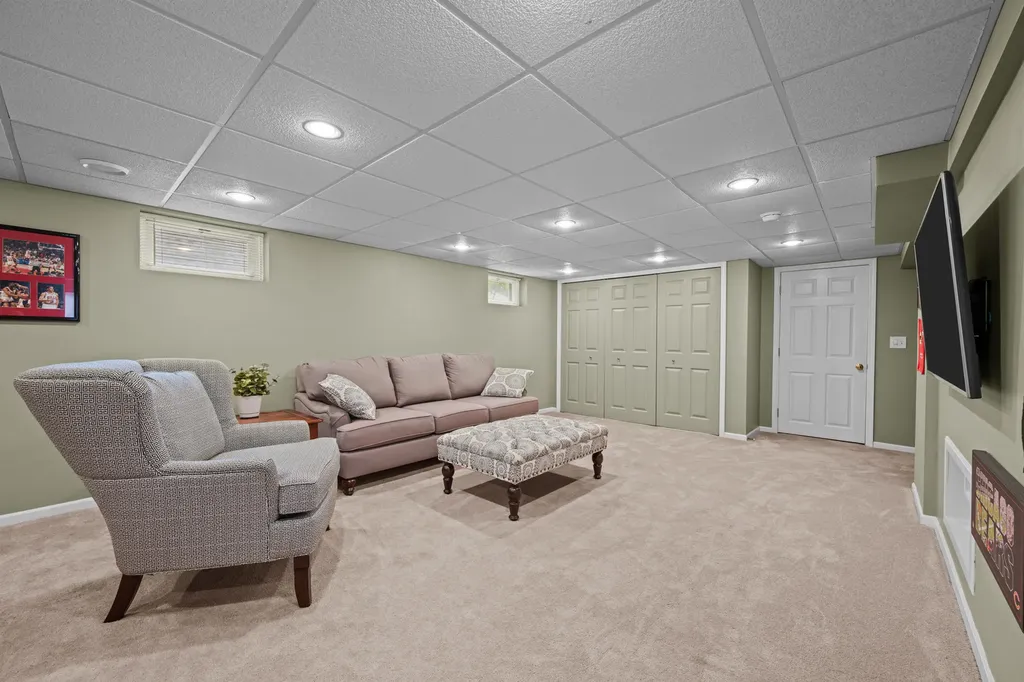80 Bluebird Lane Naperville IL 60565