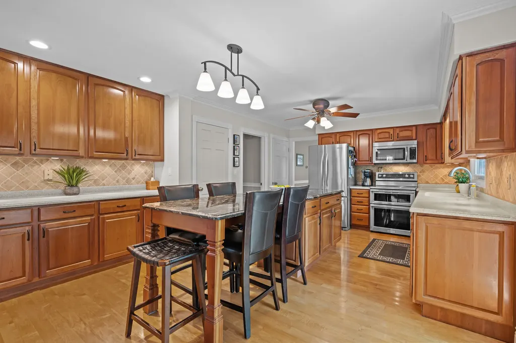 80 Bluebird Lane Naperville IL 60565