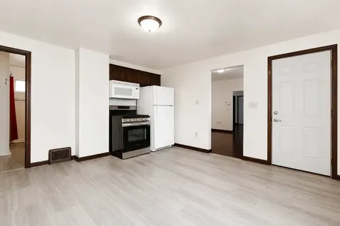 312 East North Street Morris IL 60450