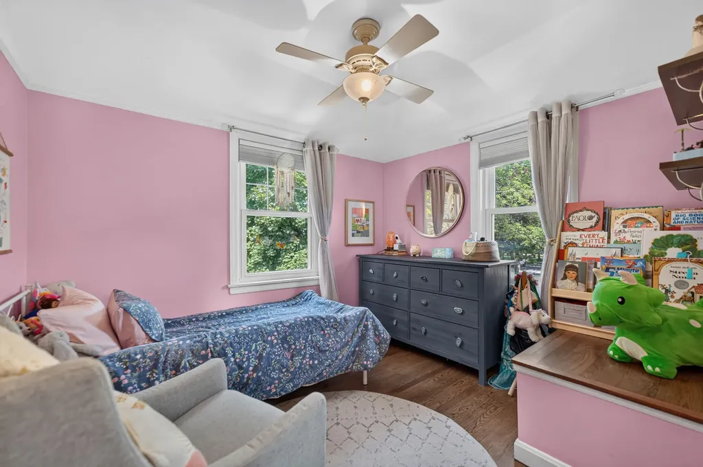 221 North Chester Avenue Park Ridge IL 60068