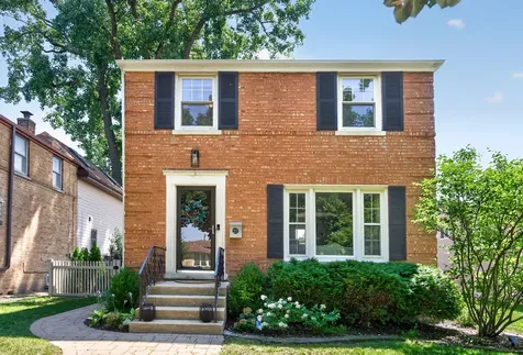 221 North Chester Avenue Park Ridge IL 60068