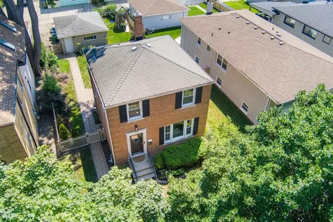221 North Chester Avenue Park Ridge IL 60068