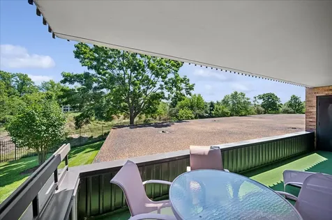 1621 Mission Hills Road Northbrook IL 60062