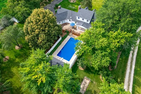 13938 Bethany Road Sycamore IL 60178