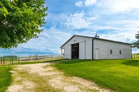 13938 Bethany Road Sycamore IL 60178