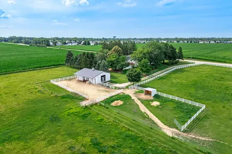 13938 Bethany Road Sycamore IL 60178