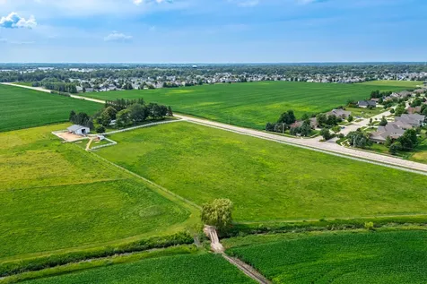 13938 Bethany Road Sycamore IL 60178