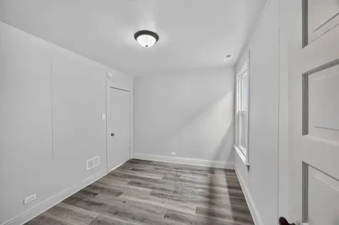 63 West 15th Street Chicago Heights IL 60411