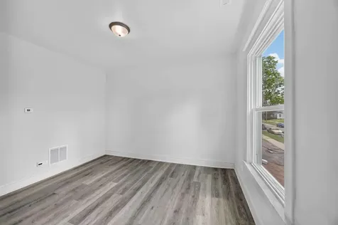 63 West 15th Street Chicago Heights IL 60411