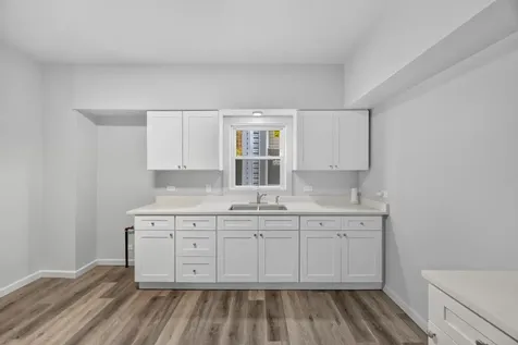 63 West 15th Street Chicago Heights IL 60411