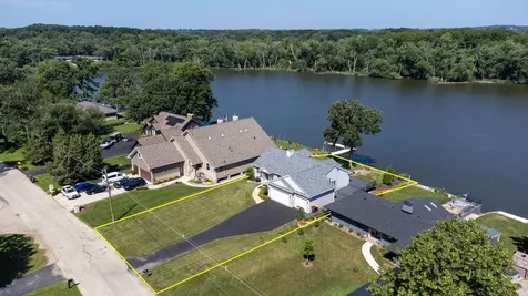 9508 Shore Drive Machesney Park IL 61115