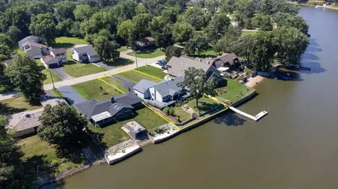 9508 Shore Drive Machesney Park IL 61115