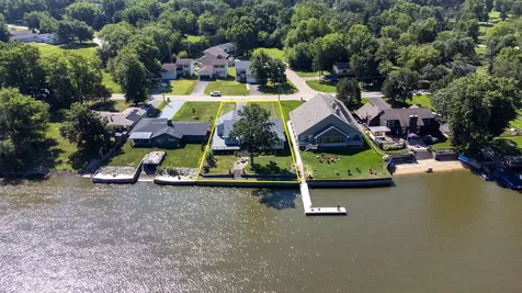 9508 Shore Drive Machesney Park IL 61115