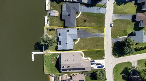 9508 Shore Drive Machesney Park IL 61115