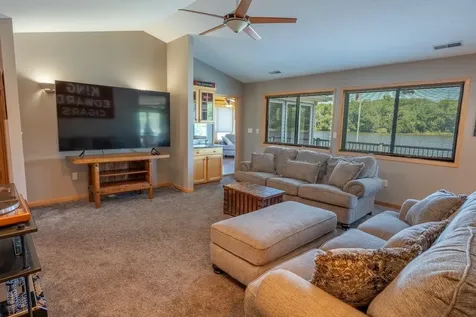 9508 Shore Drive Machesney Park IL 61115